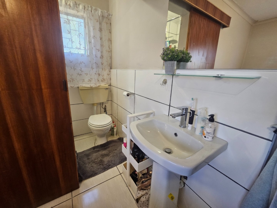 4 Bedroom Property for Sale in La Provance Free State